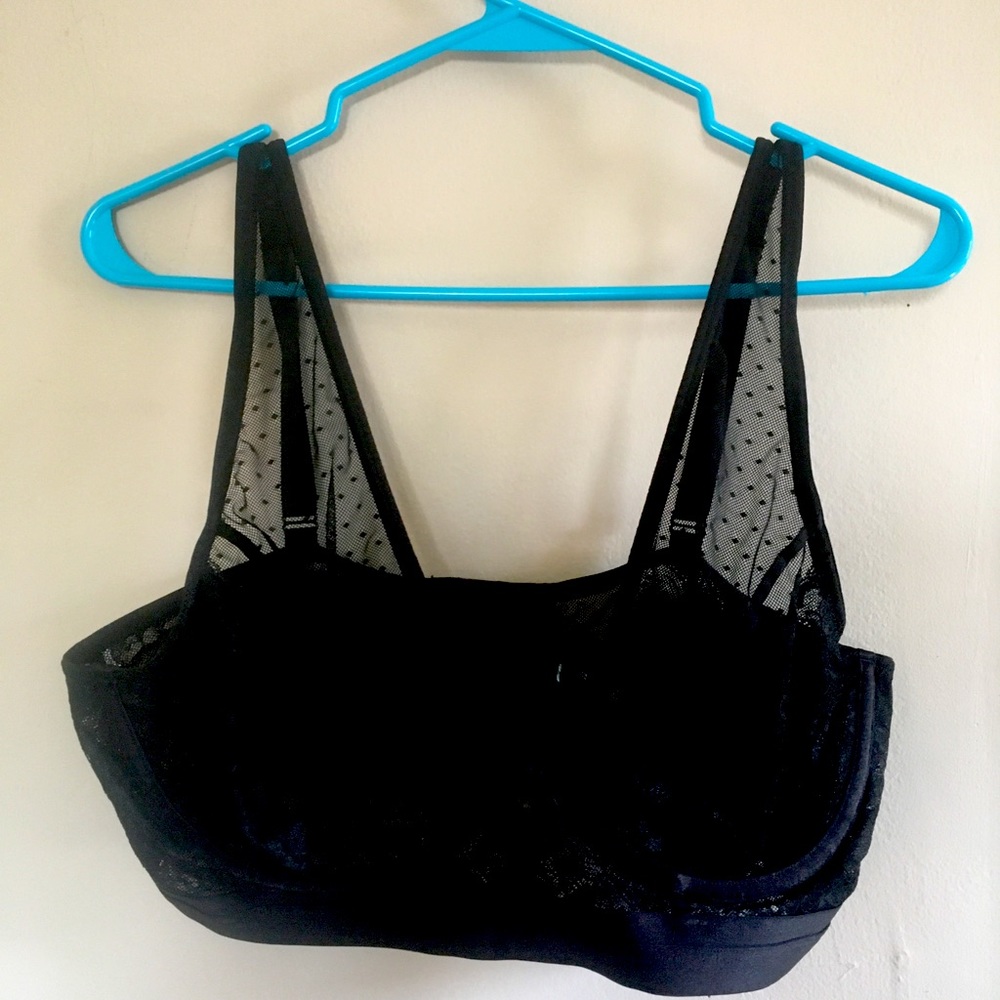 Torrid Curve Size 1 polka dot underwire bra/bralette